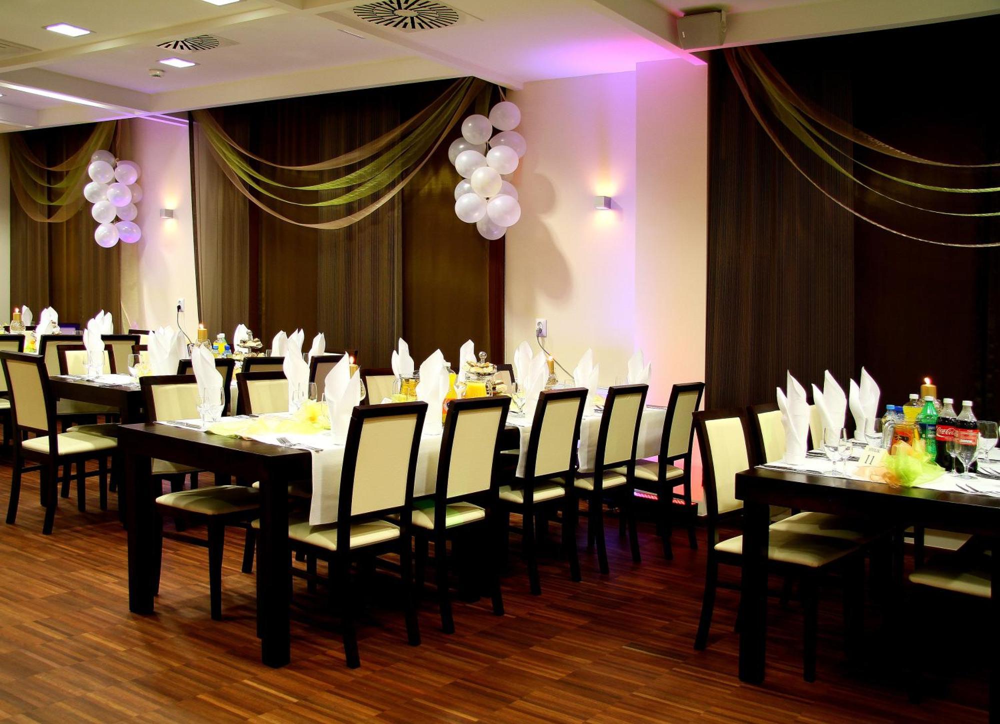 Hotel Aviator Kielce "Business Hotel Medical & Spa" Exterior photo