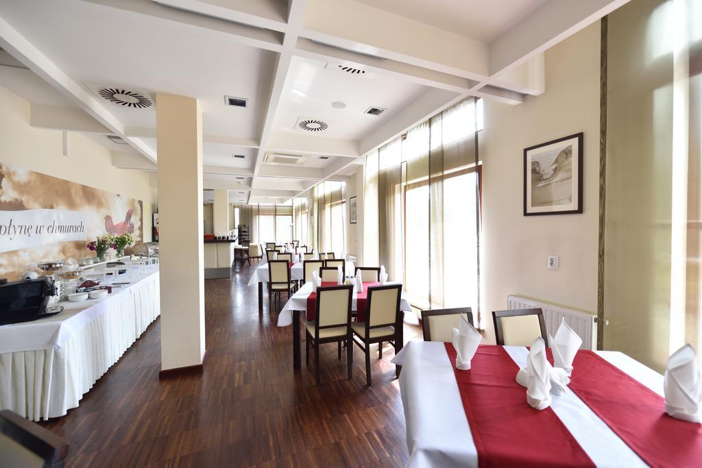 Hotel Aviator Kielce "Business Hotel Medical & Spa" Exterior photo